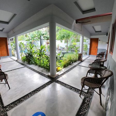 Fuvahmulah Tiger Shark Residence & Dive מראה חיצוני תמונה