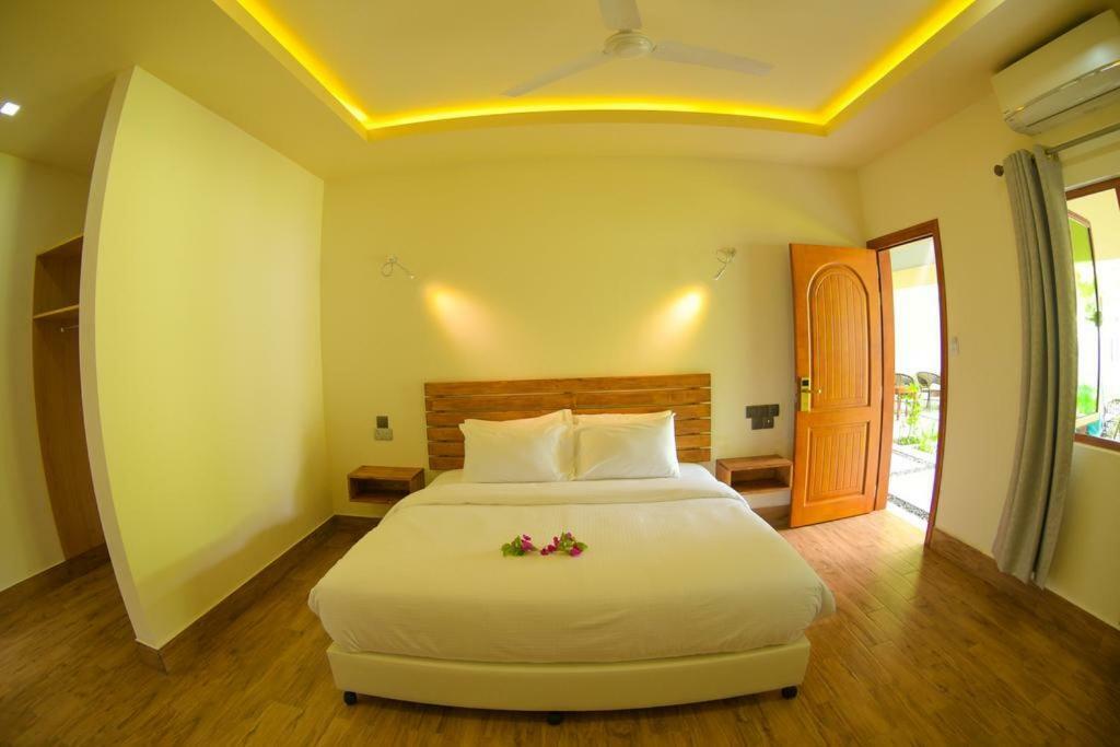 Fuvahmulah Tiger Shark Residence & Dive מראה חיצוני תמונה